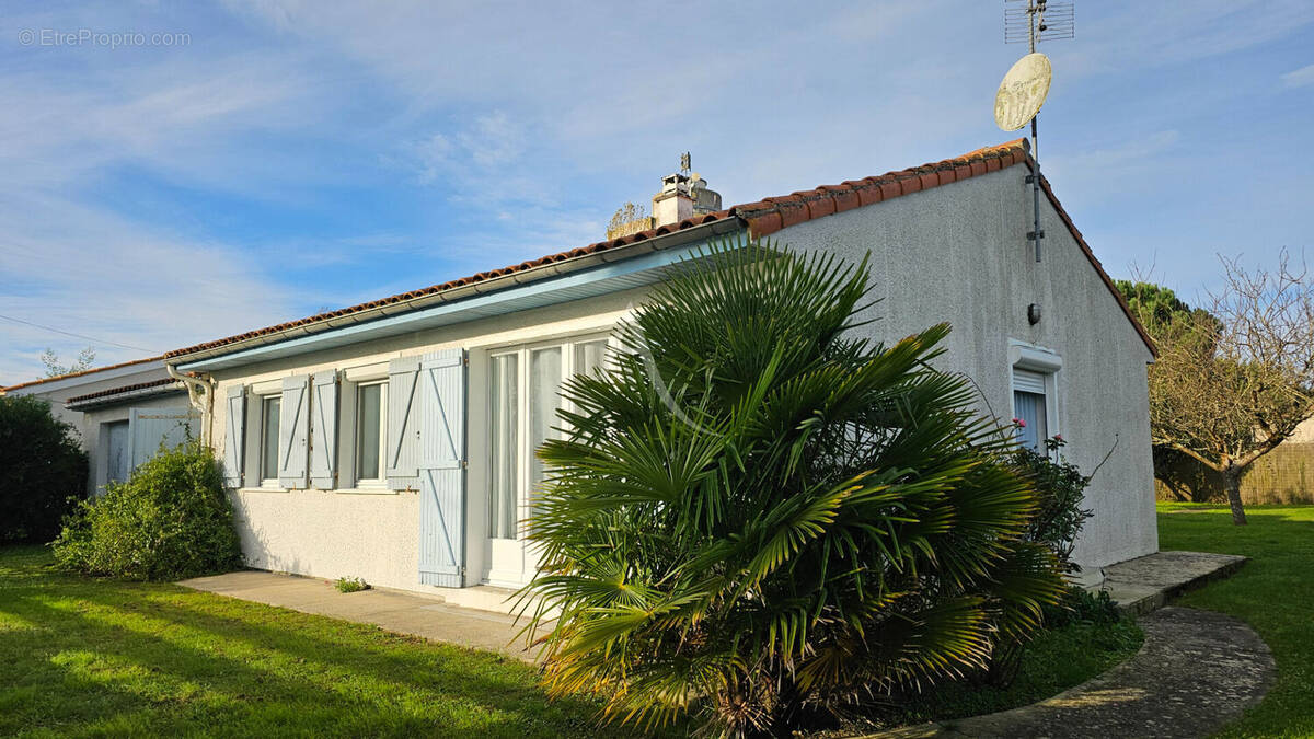 Maison à PORT-DES-BARQUES