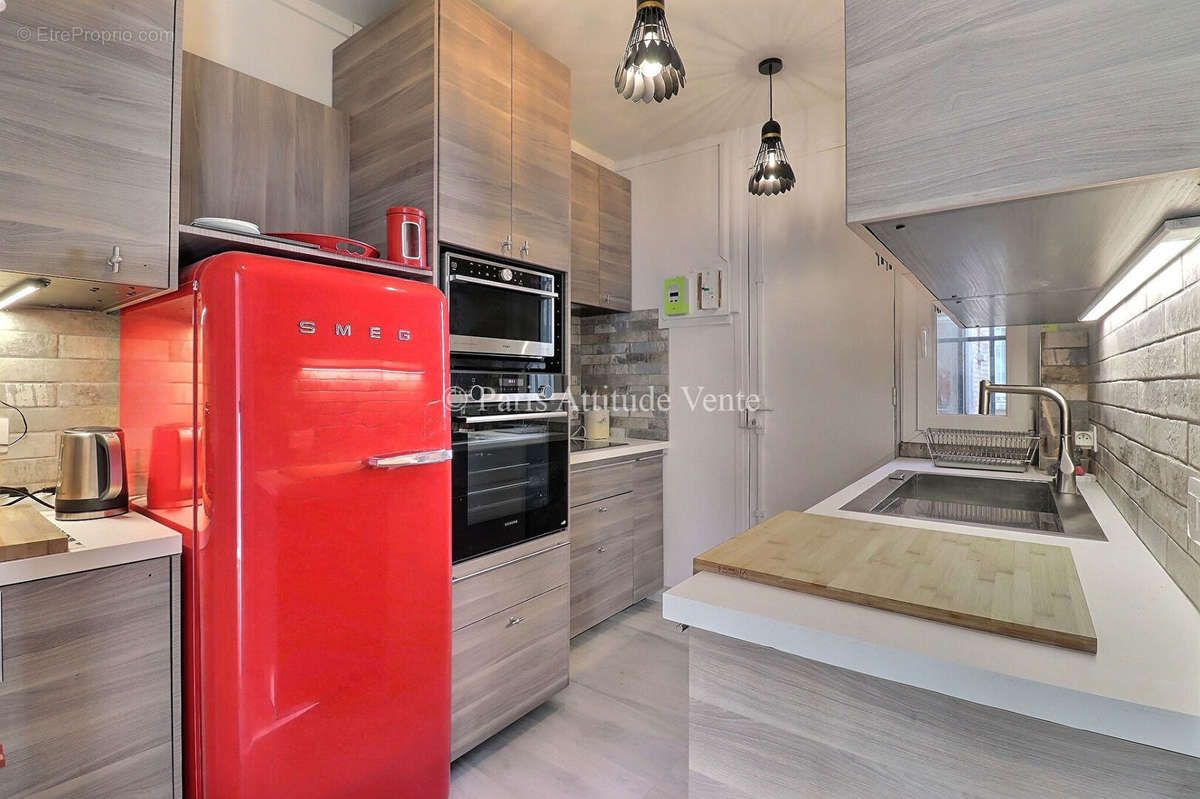 Appartement à PARIS-16E