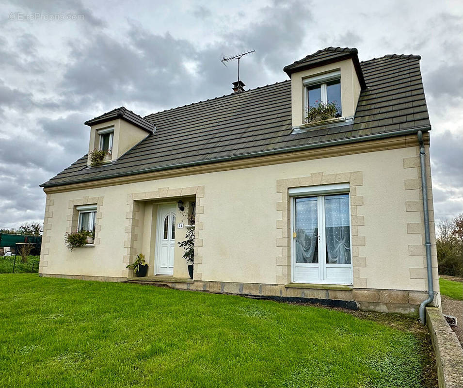 Maison à BICHANCOURT