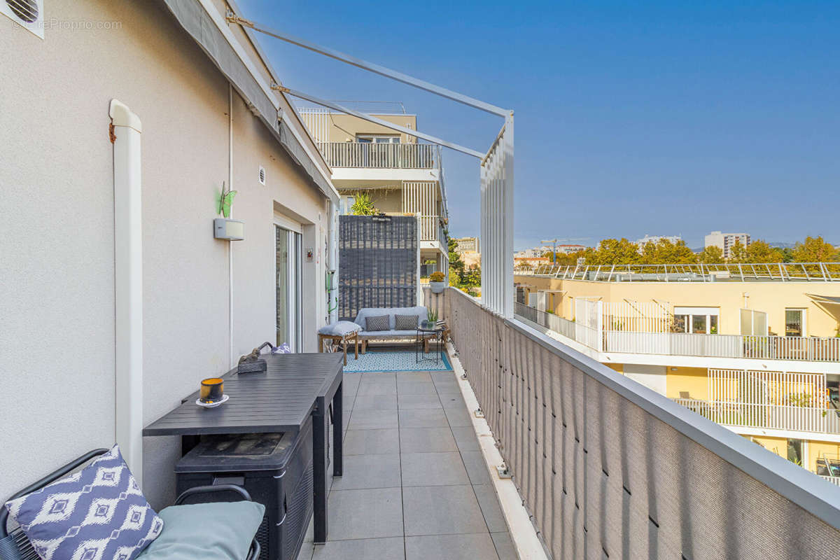 Appartement à MARSEILLE-10E