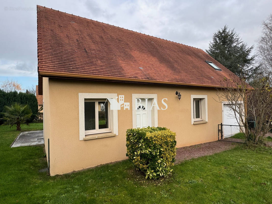 Maison à PONT-L&#039;EVEQUE