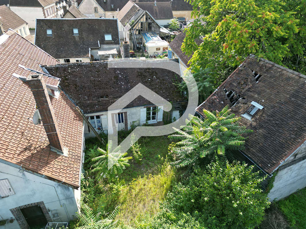 Maison à AIX-EN-OTHE