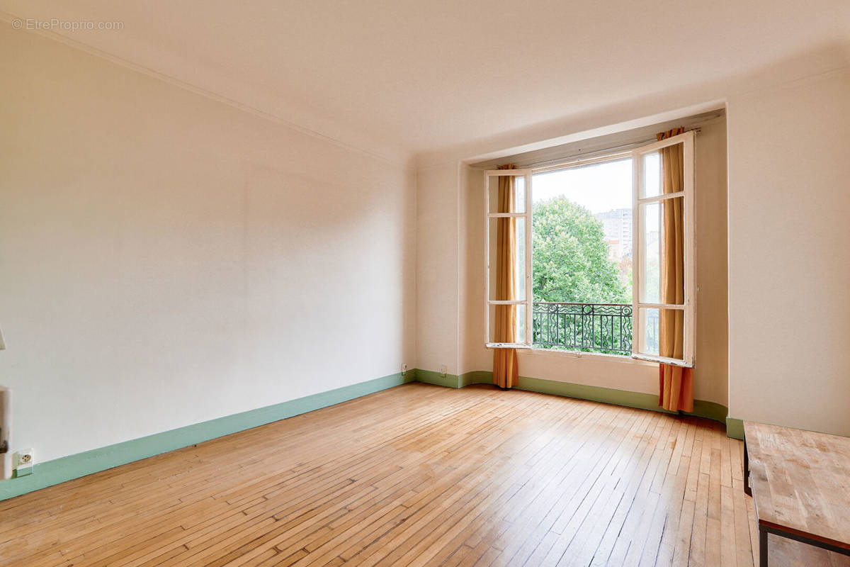 Appartement à COLOMBES