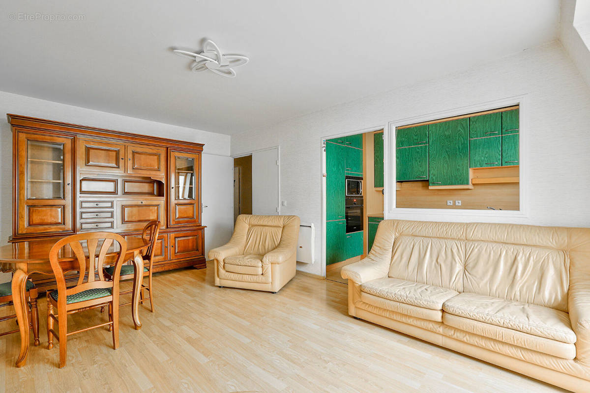 Appartement à COLOMBES