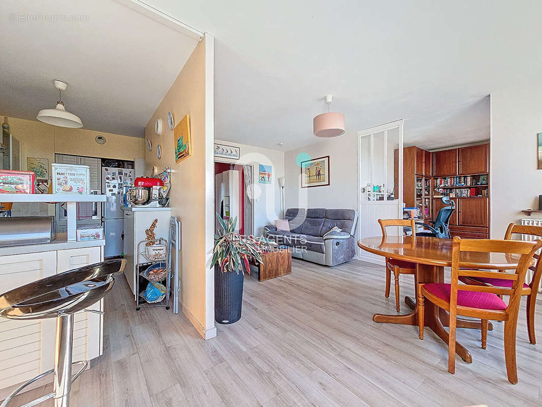 Appartement à ASNIERES-SUR-SEINE