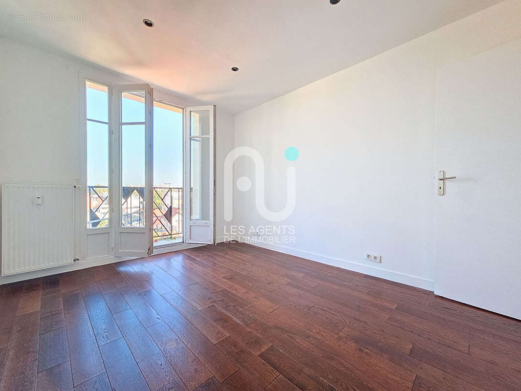 Appartement à ASNIERES-SUR-SEINE