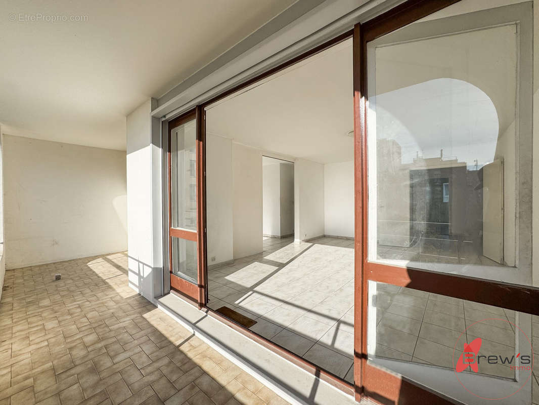 Appartement à PARIS-20E