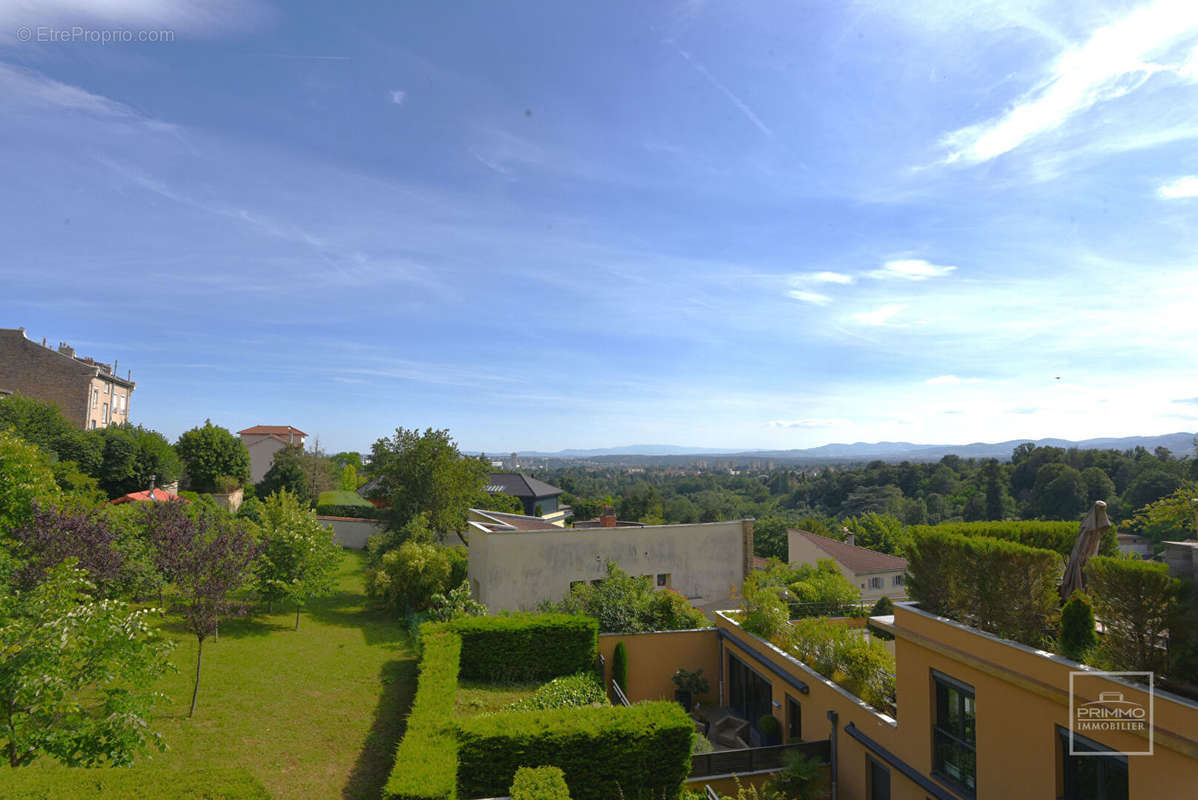 Appartement à SAINT-DIDIER-AU-MONT-D&#039;OR