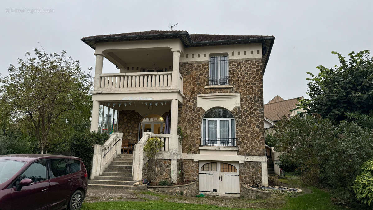 Maison à EAUBONNE