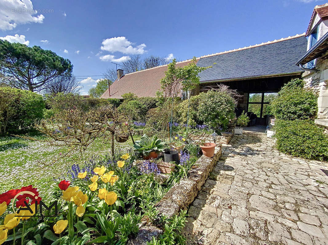 Maison à CIGOGNE