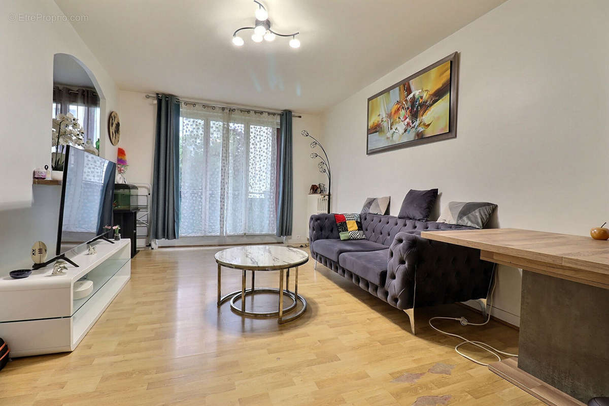 Appartement à EPINAY-SUR-SEINE