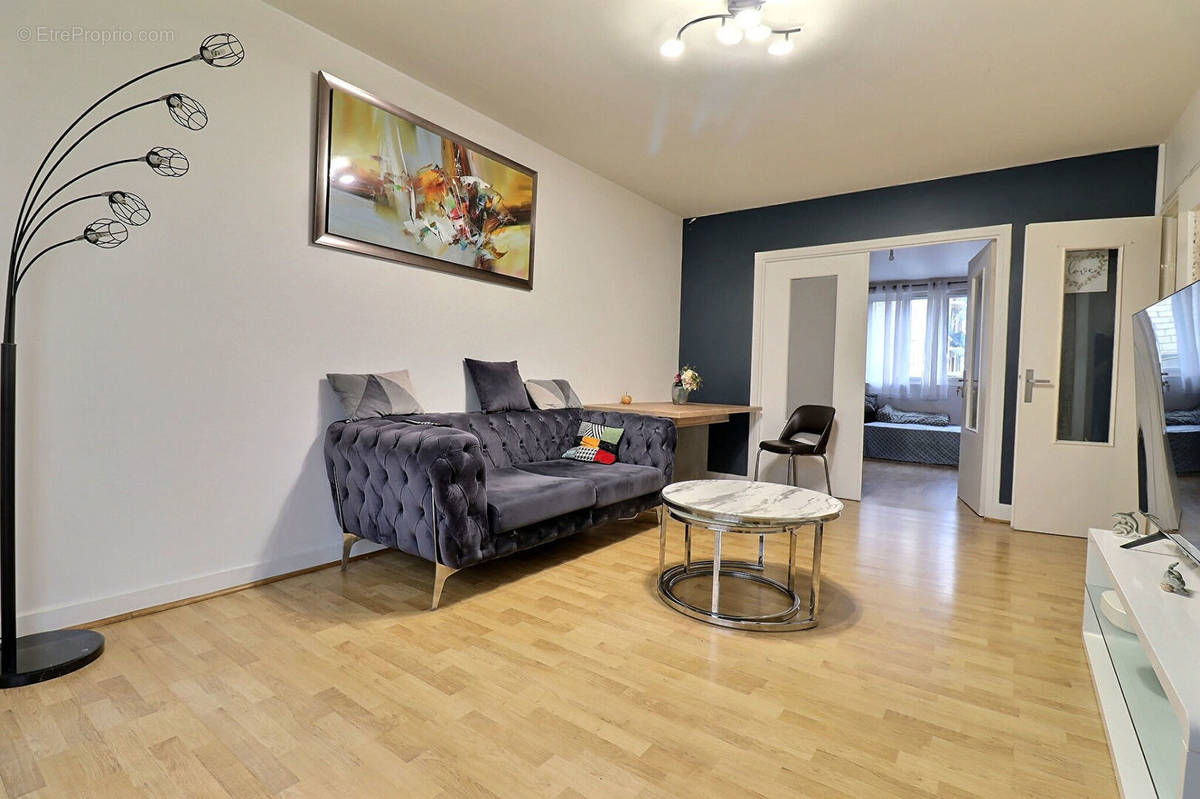 Appartement à EPINAY-SUR-SEINE