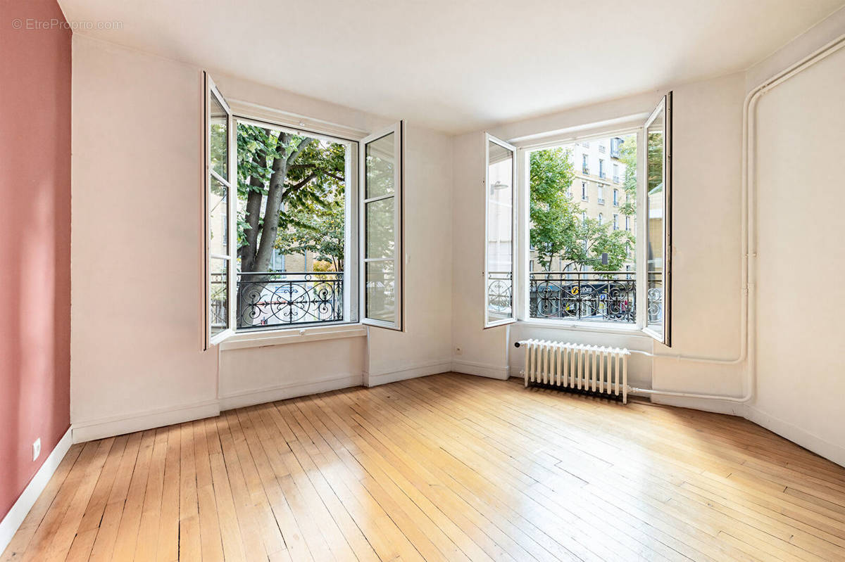 Appartement à PARIS-18E