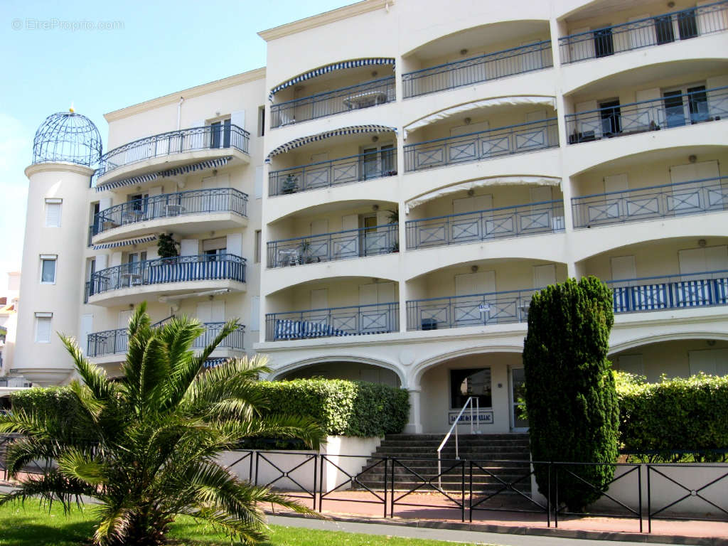 Appartement à VAUX-SUR-MER