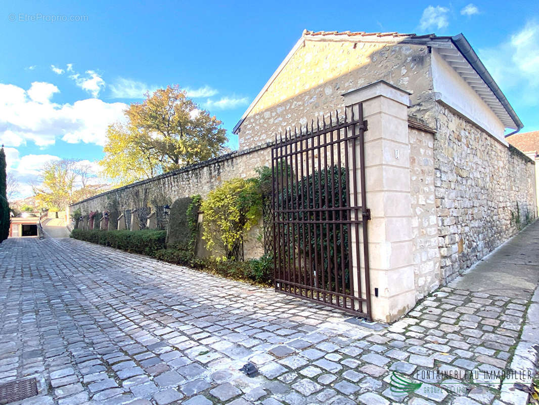 Appartement à FONTAINEBLEAU