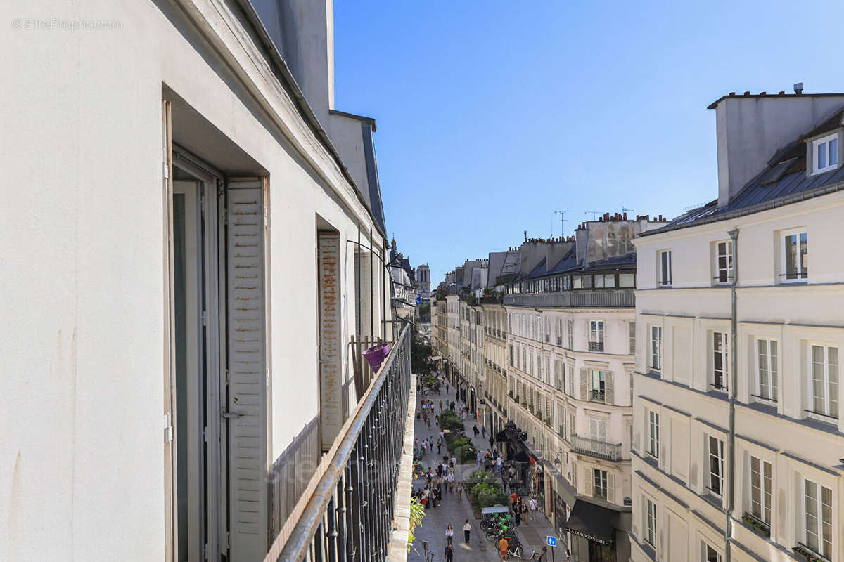 Appartement à PARIS-4E