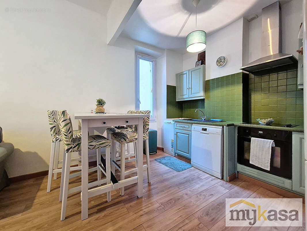 Appartement à MARSEILLE-6E