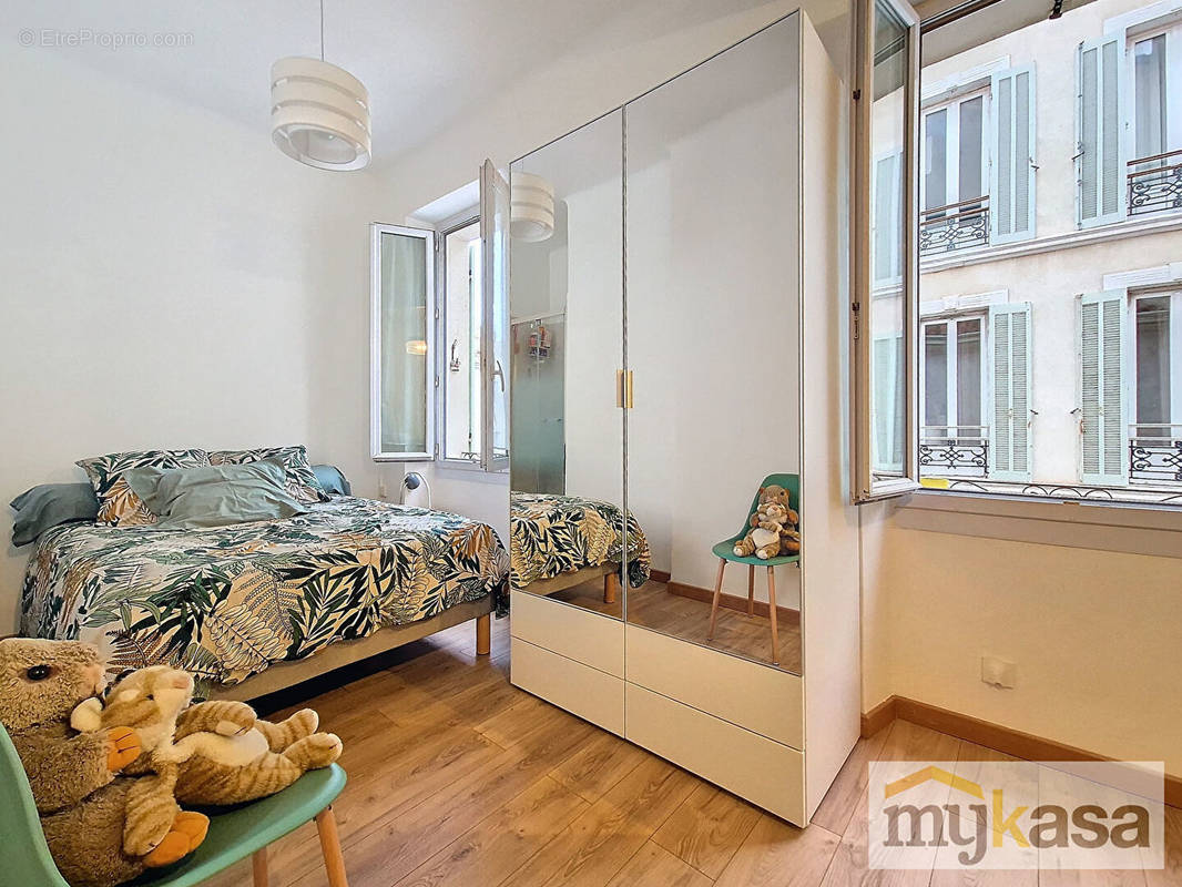 Appartement à MARSEILLE-6E