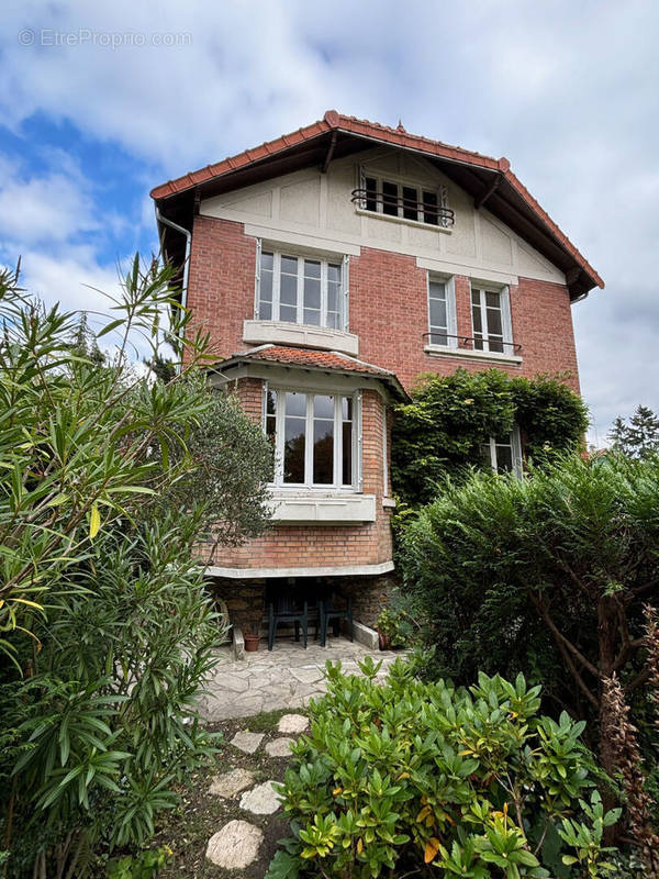 Maison à LE RAINCY