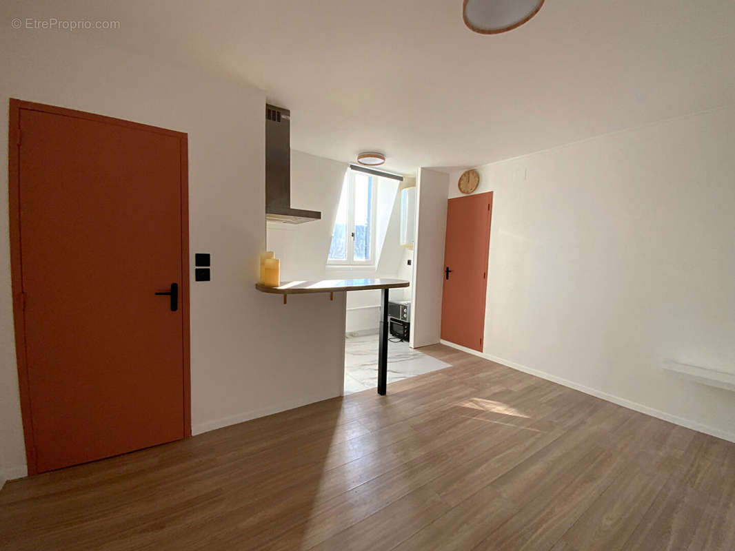 Appartement à SAINTE-SAVINE