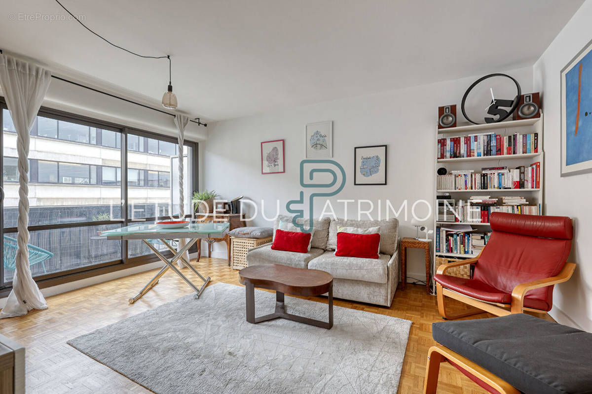 Appartement à PARIS-12E