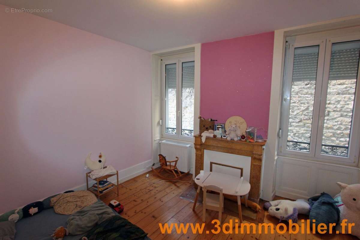 Photo 8 - Appartement à LONS-LE-SAUNIER