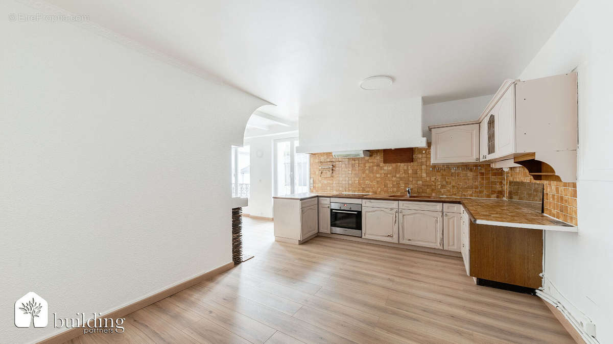 Appartement à LEVALLOIS-PERRET