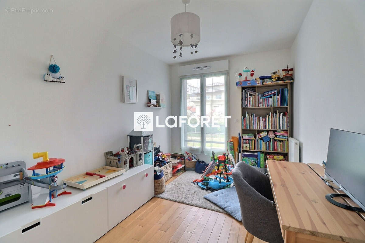 Appartement à RUEIL-MALMAISON