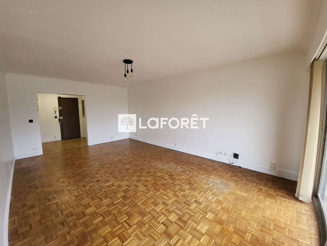 Appartement à RUEIL-MALMAISON