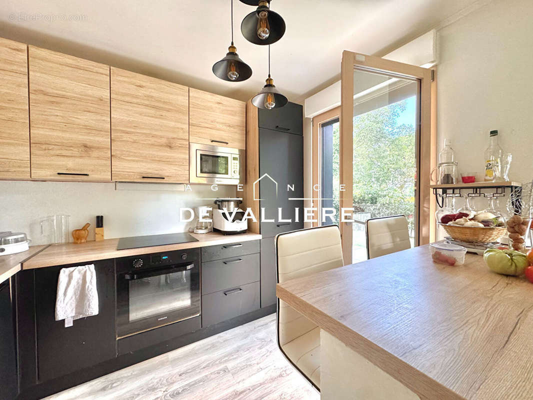 Appartement à NANTERRE