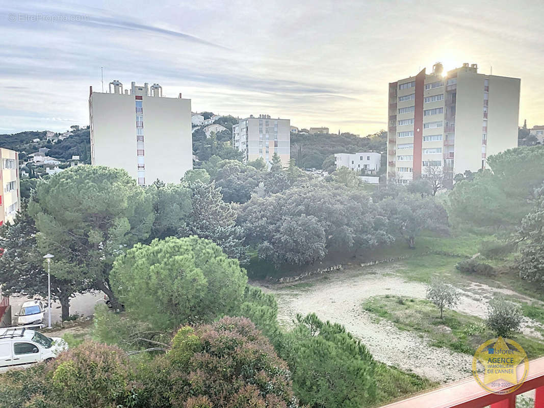 Appartement à VILLENEUVE-LES-AVIGNON