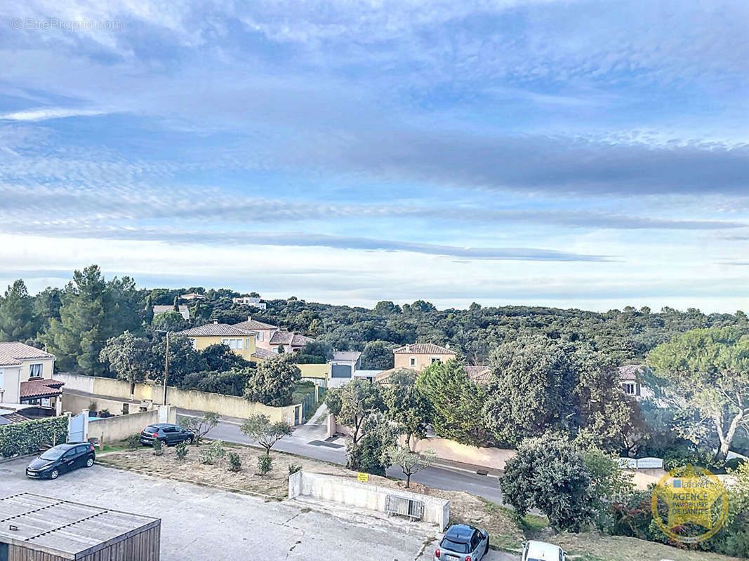 Appartement à VILLENEUVE-LES-AVIGNON