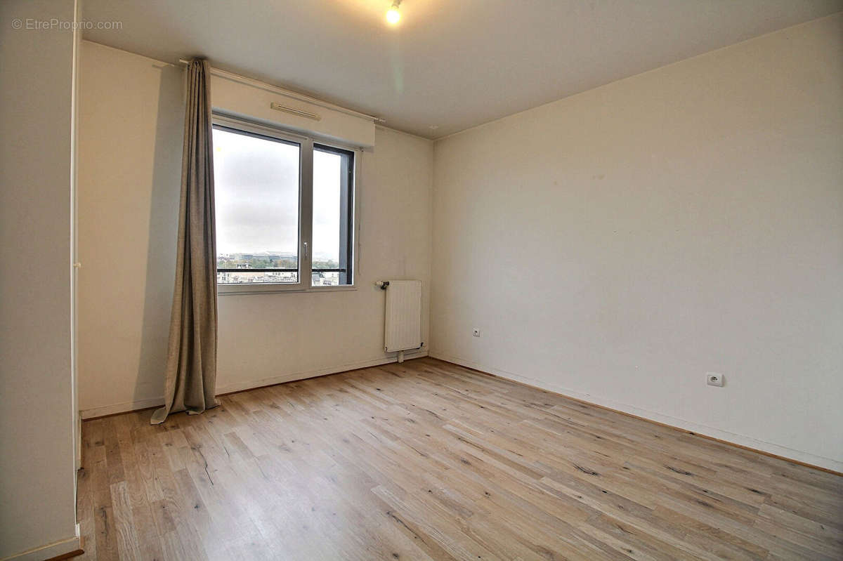 Appartement à COLOMBES