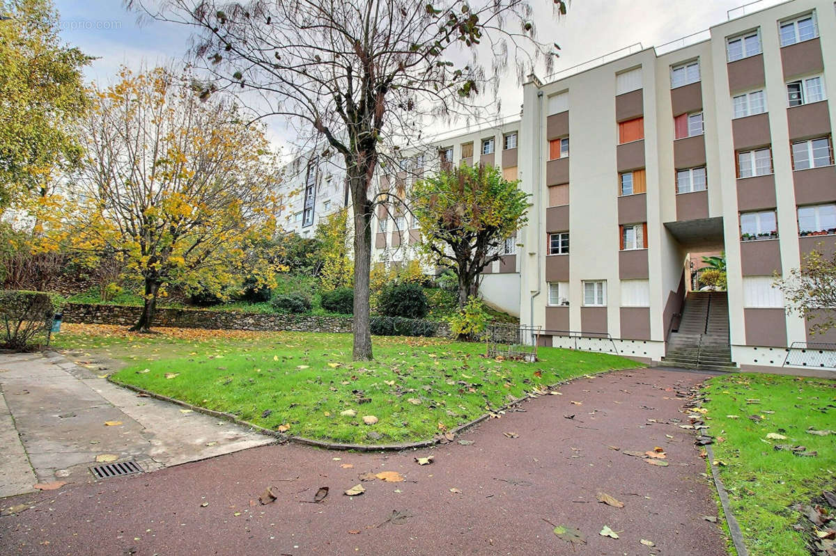 Appartement à COLOMBES