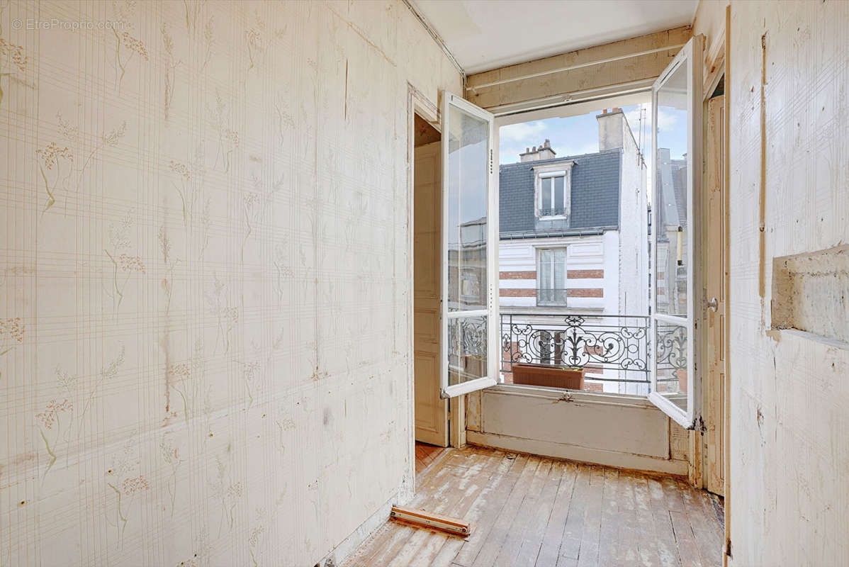 Appartement à PARIS-18E