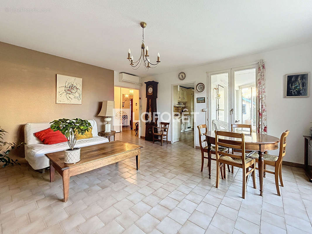 Appartement à SAUSSET-LES-PINS