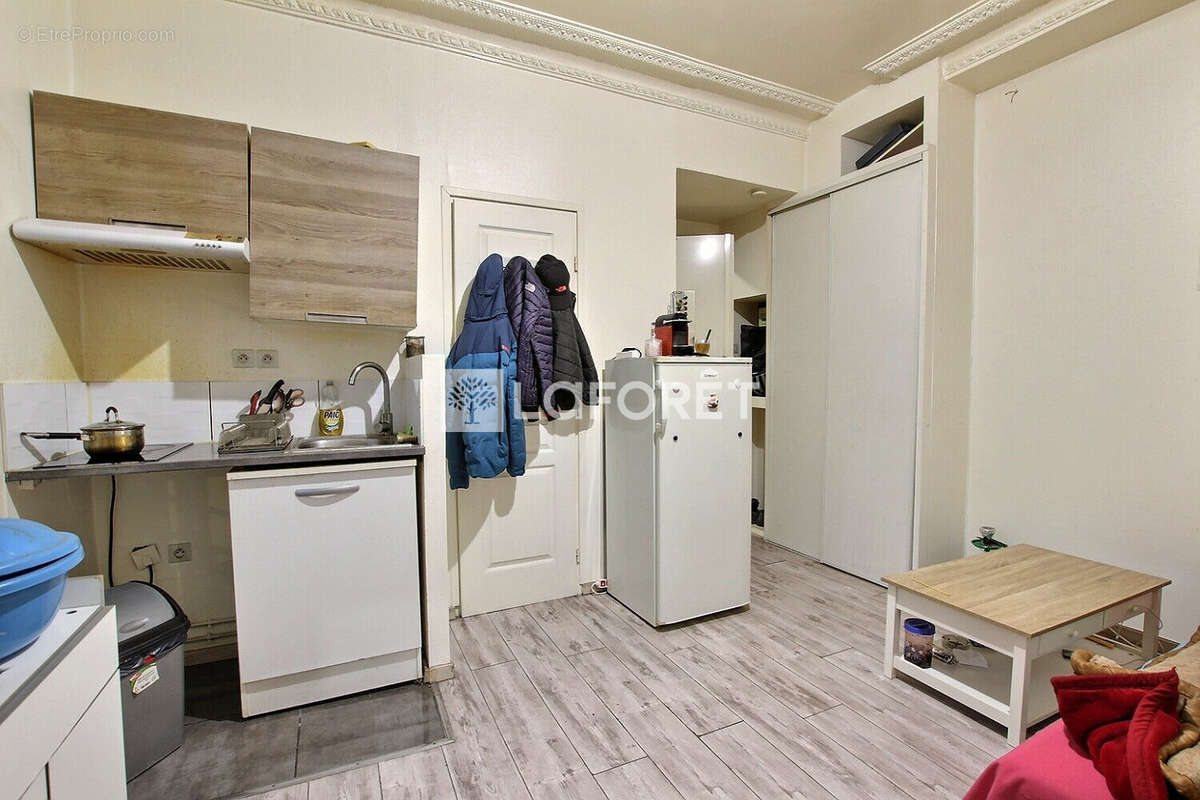 Appartement à COURBEVOIE