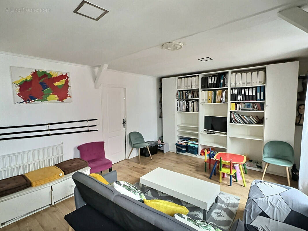 Appartement à IVRY-SUR-SEINE