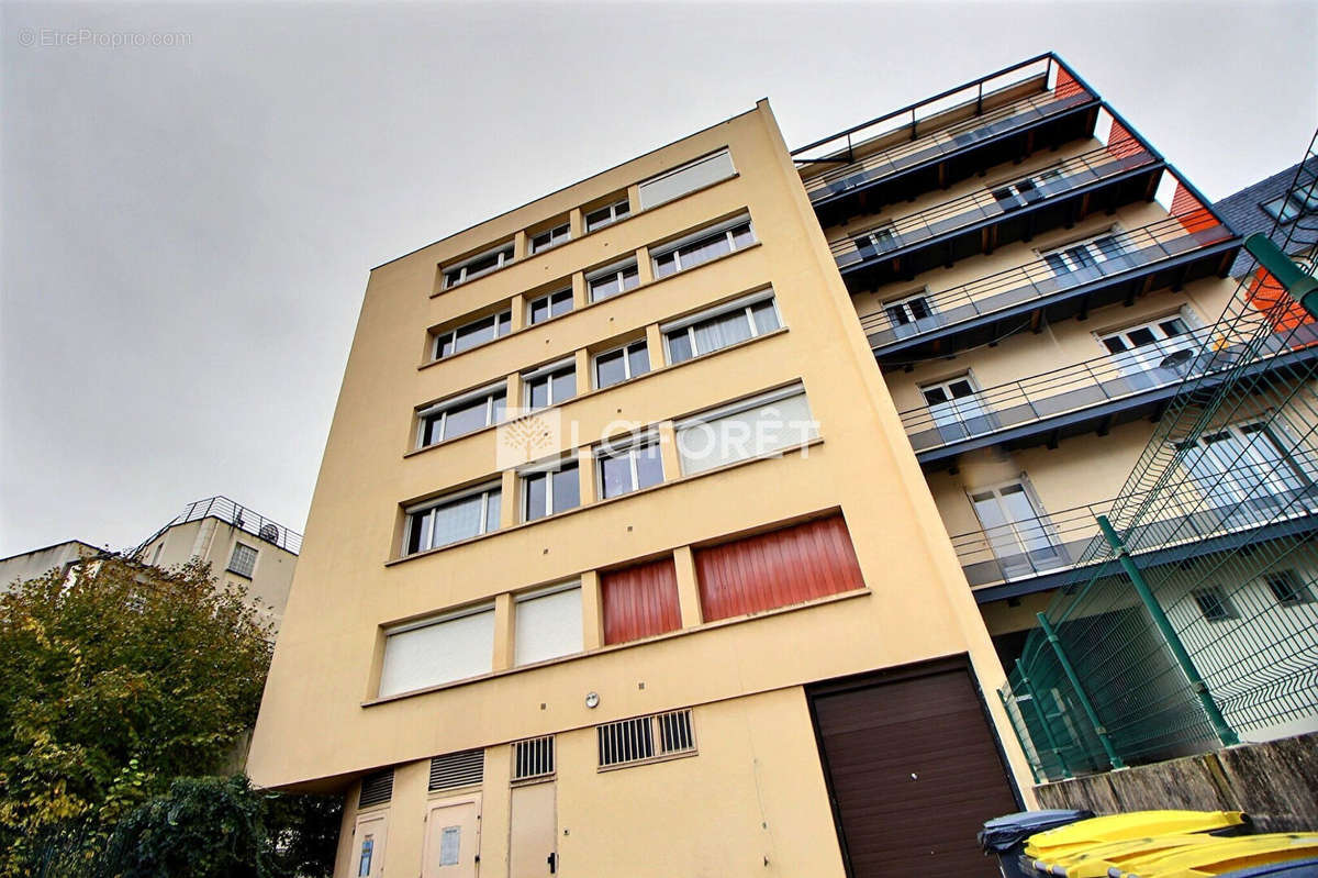 Appartement à SURESNES