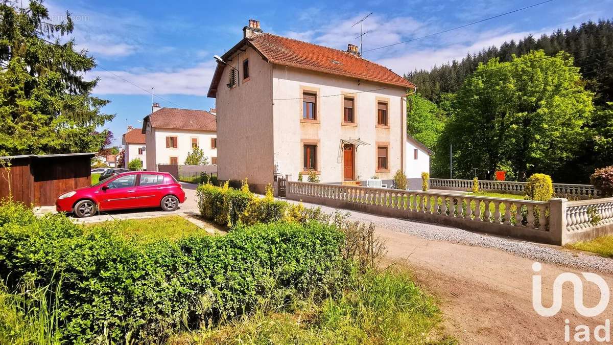 Photo 2 - Maison à POUXEUX