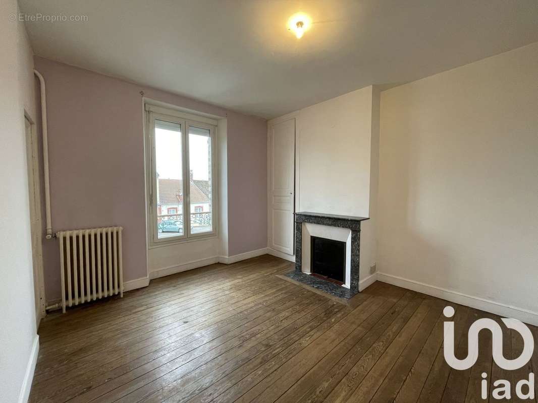 Photo 2 - Appartement à BRIENON-SUR-ARMANCON