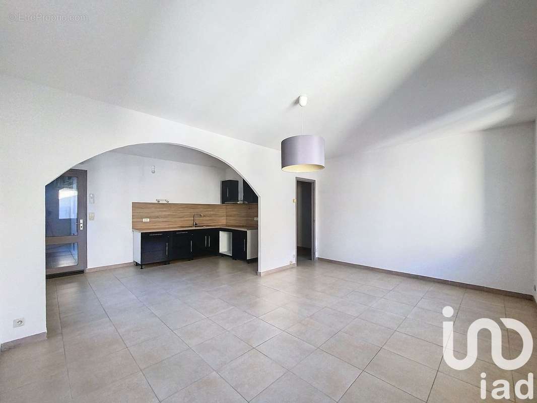 Photo 2 - Appartement à SAINT-SATURNIN-LES-AVIGNON