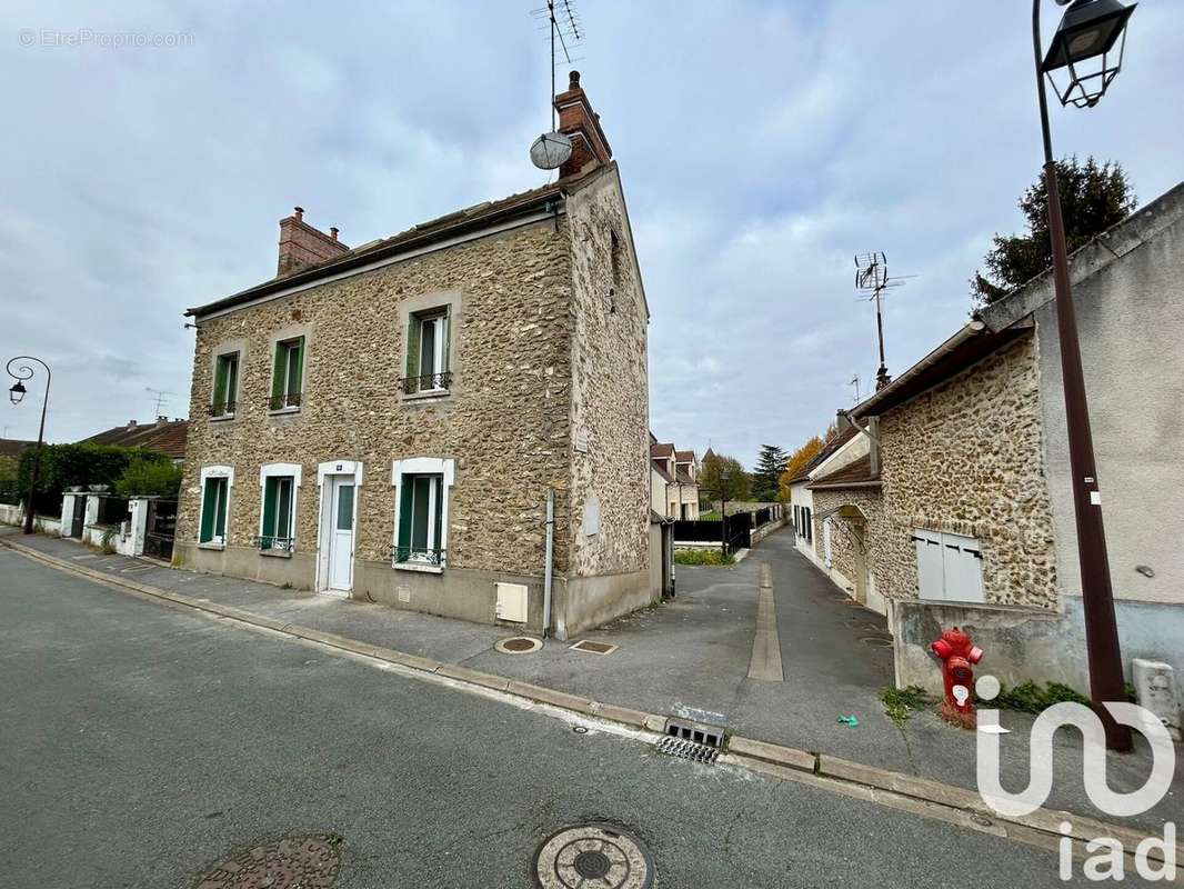 Photo 2 - Maison à ORMOY