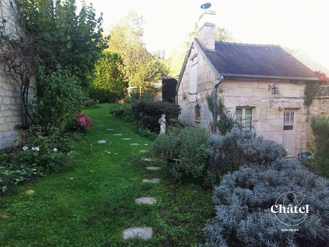 Maison à CIRES-LES-MELLO