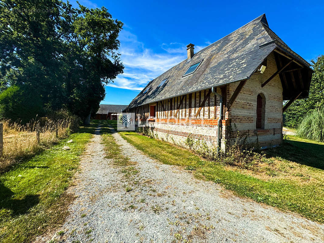 Maison à GONNEVILLE-LA-MALLET