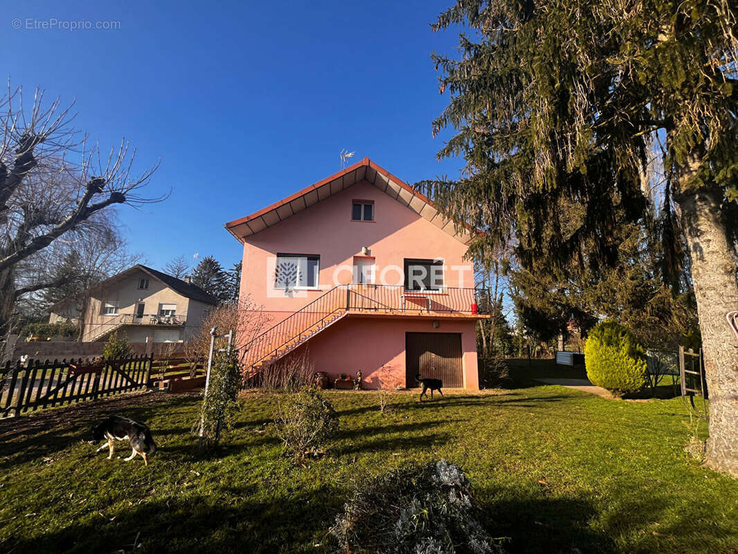 Maison à COUSANCE