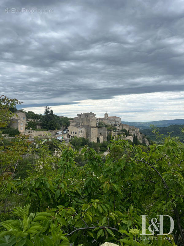 Maison à GORDES