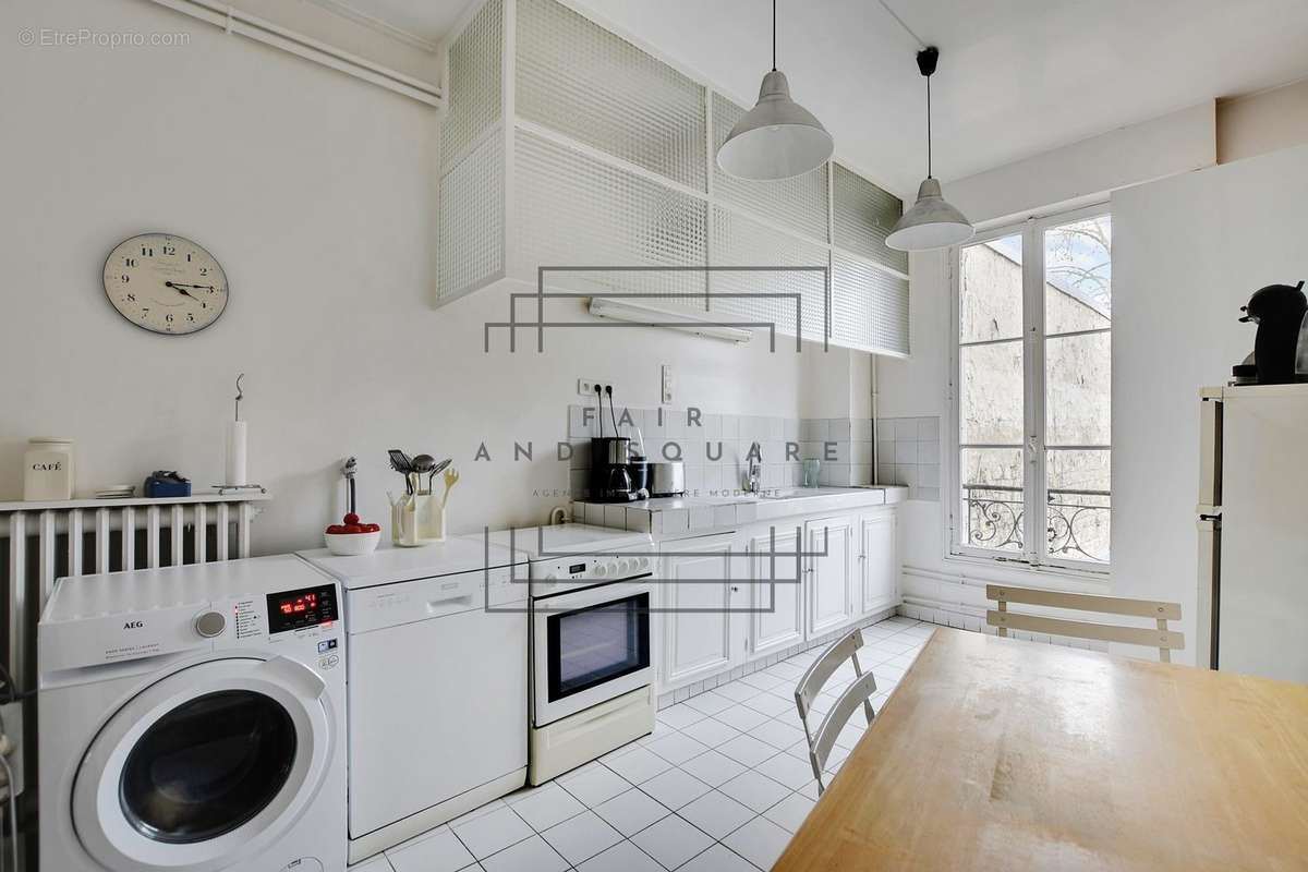 Appartement à NEUILLY-SUR-SEINE