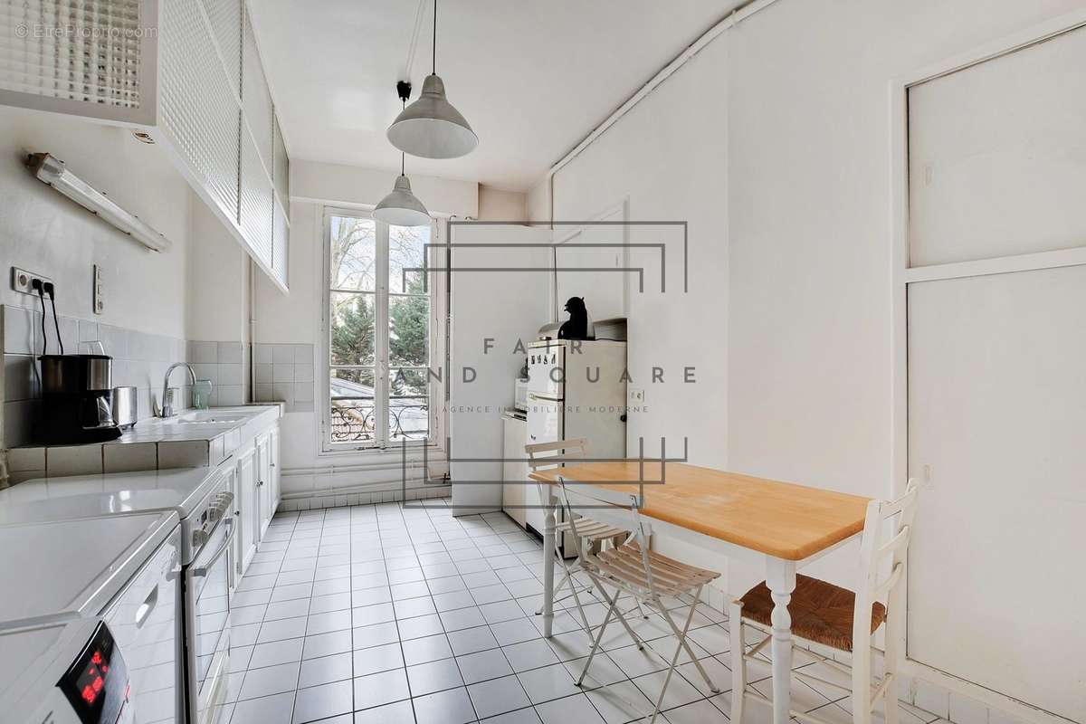 Appartement à NEUILLY-SUR-SEINE