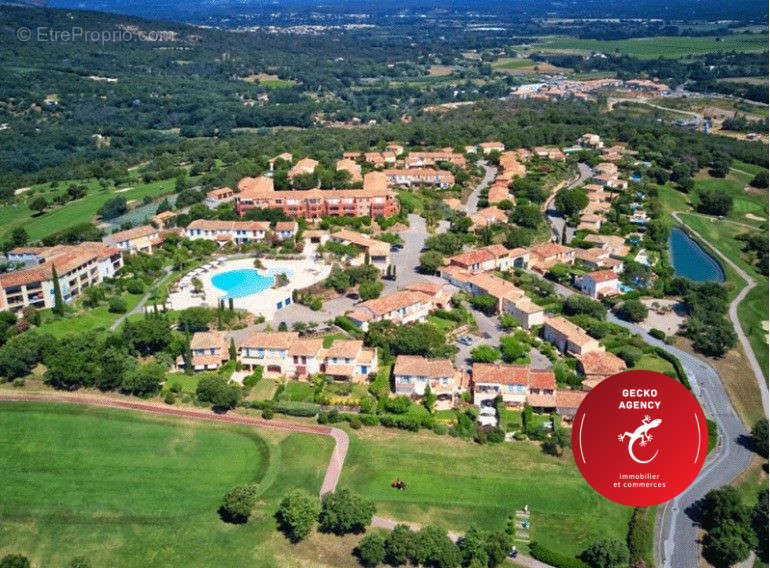 Vue aerienne du domaine - Maison à ROQUEBRUNE-SUR-ARGENS